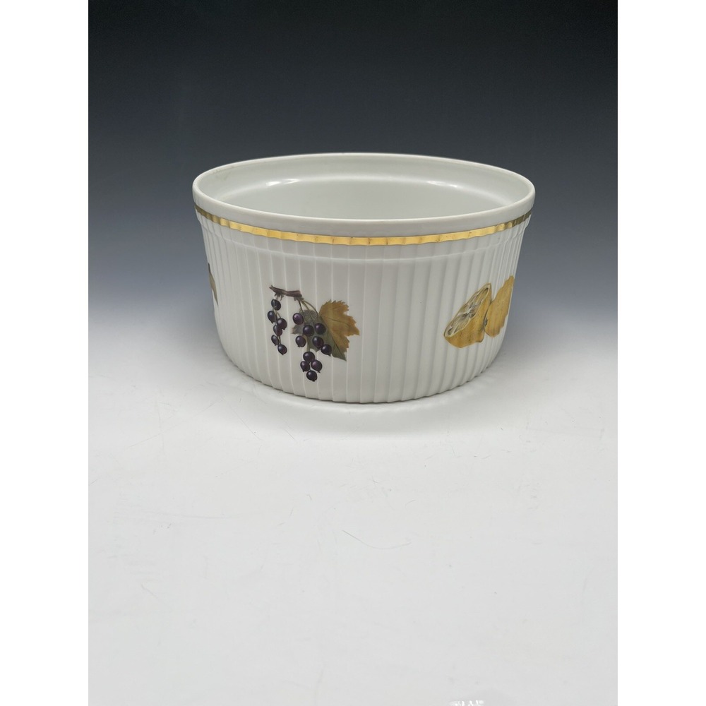 Royal Worcester/England Evesham  7" Round Ribbed Souffle Bowl Gold Colored Rim C